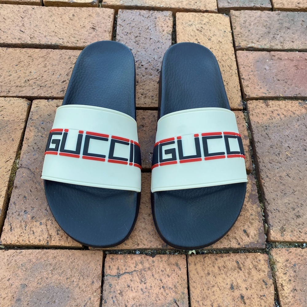 GUCCI Slides, Mens Size 11. Unworn, Flawless
